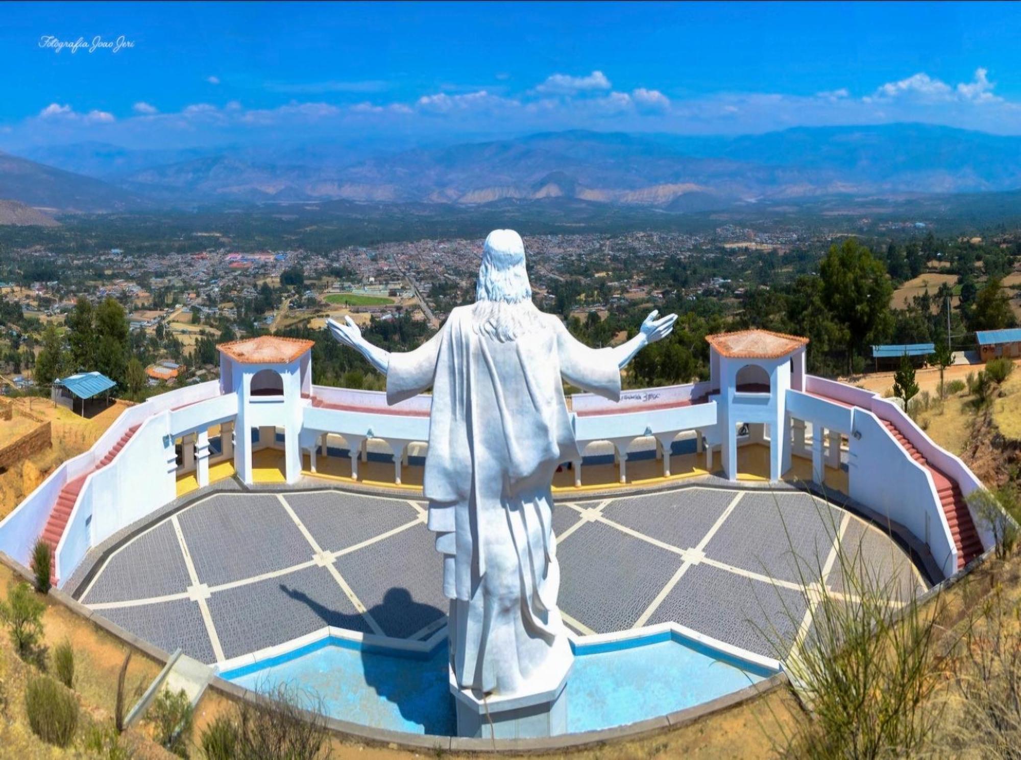 Su Majestad II Huanta المظهر الخارجي الصورة